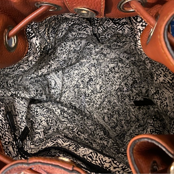 Rebecca Minkoff chain crossbody bucket bag - Picture 8 of 13